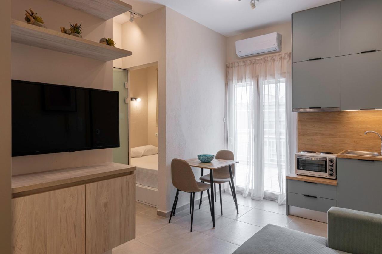 Thea Small House クサンチ エクステリア 写真